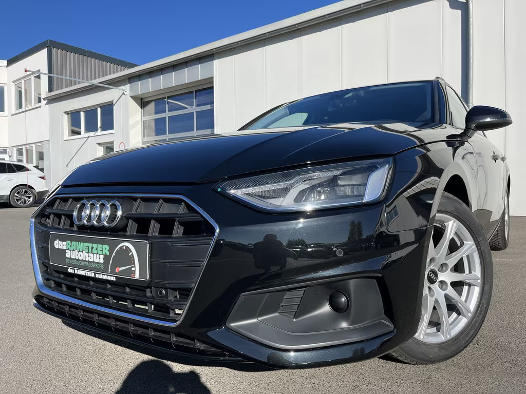 Audi A4 2022 Benzine