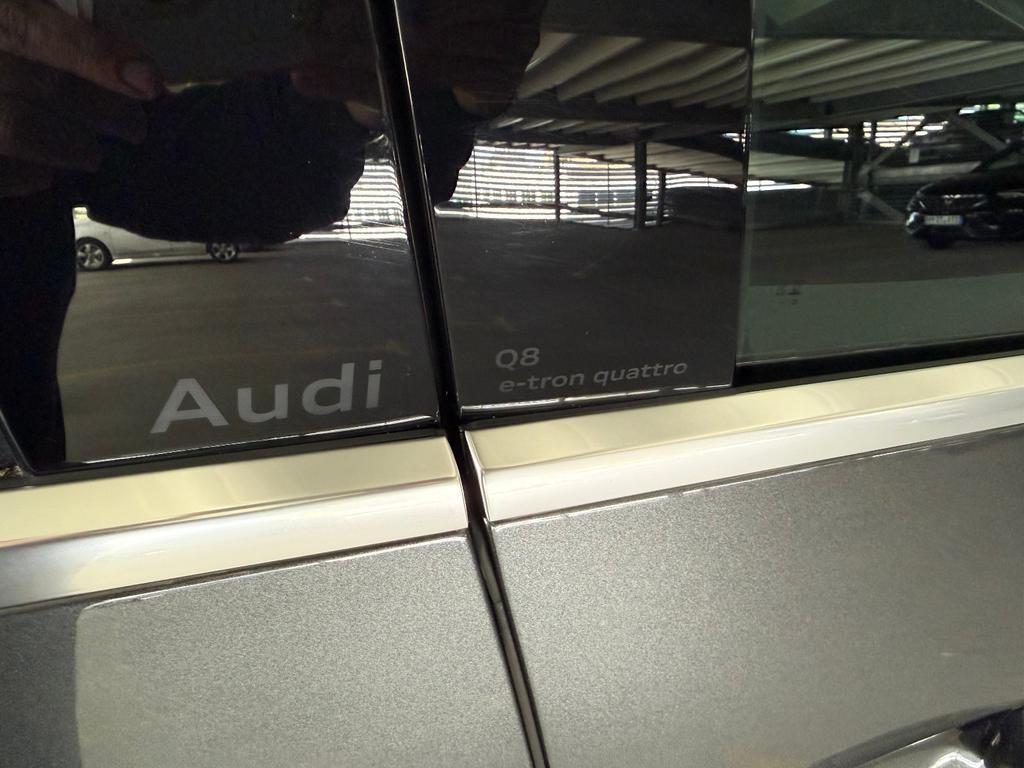 Audi Q8 e-tron