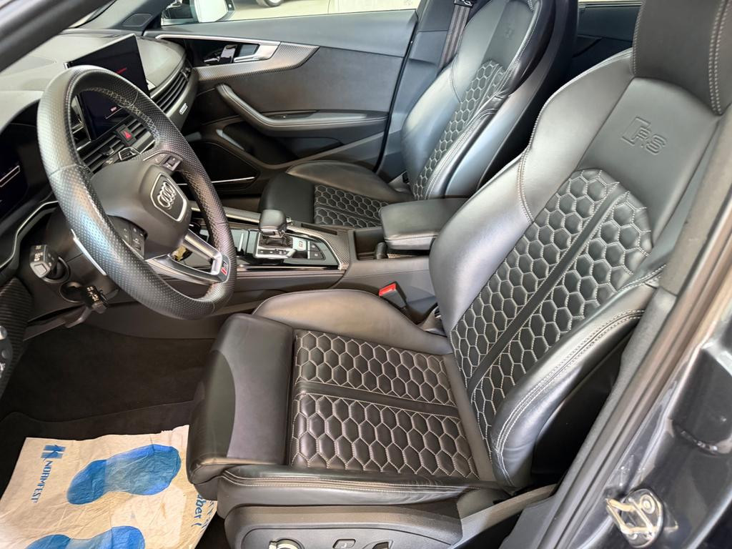 Audi RS4
