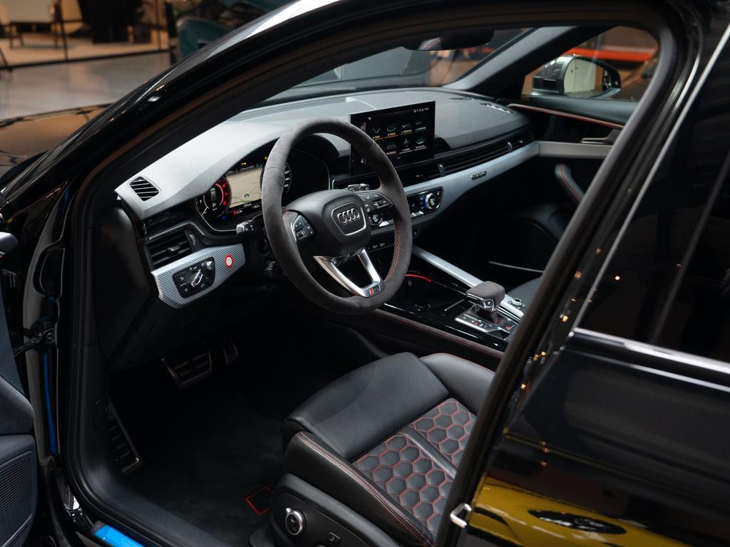 Audi RS4