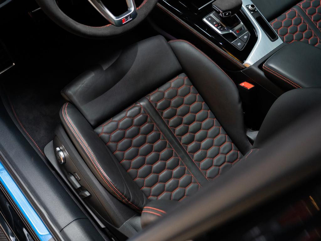 Audi RS4