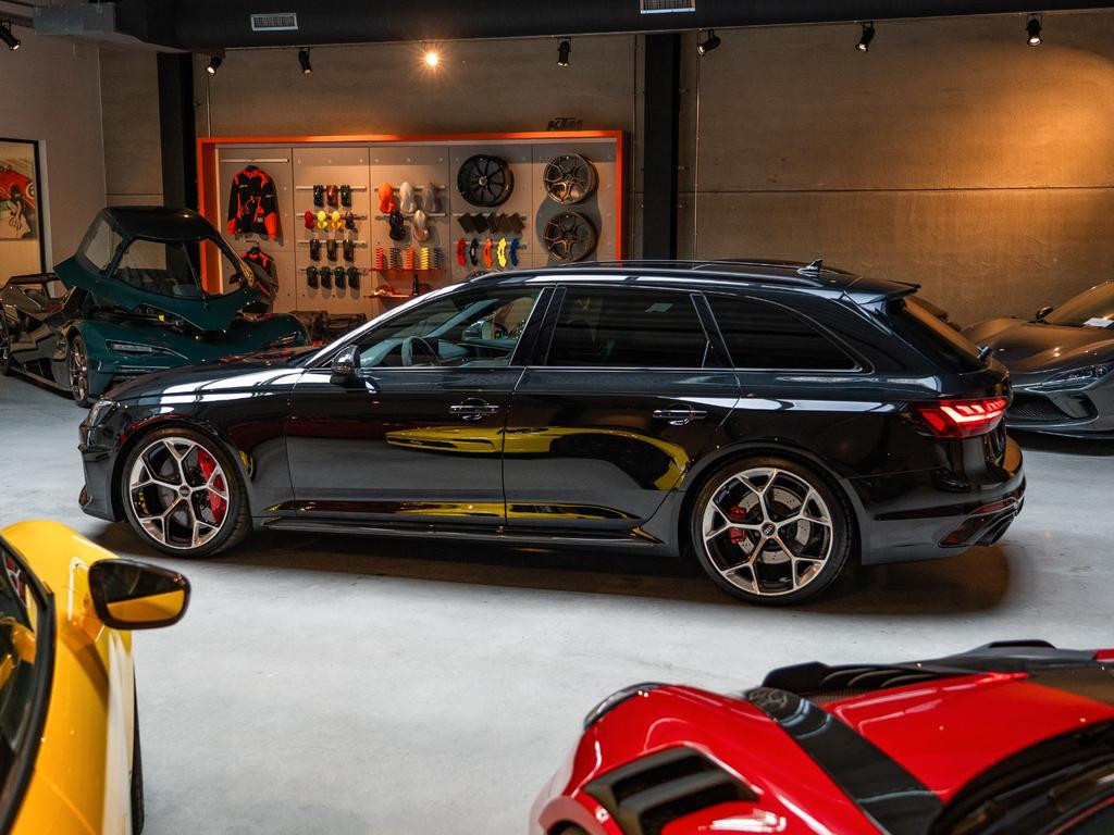 Audi RS4
