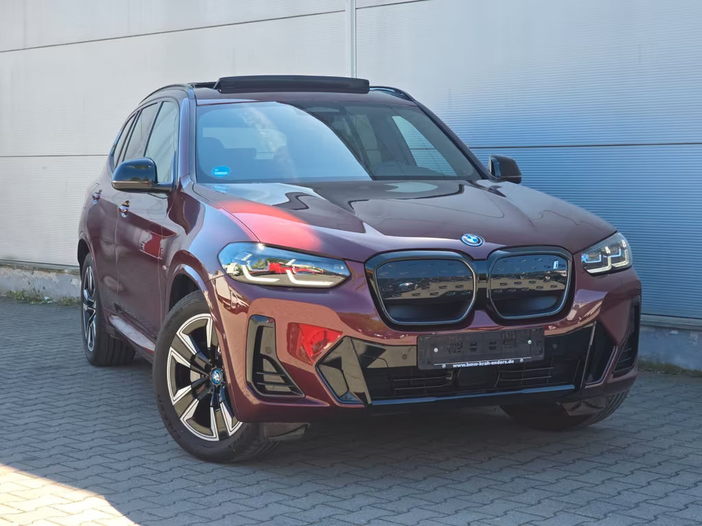 BMW iX3