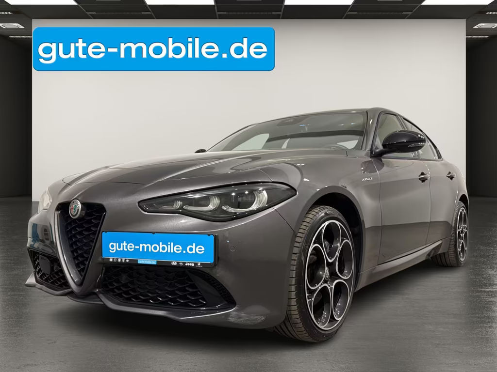 Alfa Romeo Giulia 2023 Benzine
