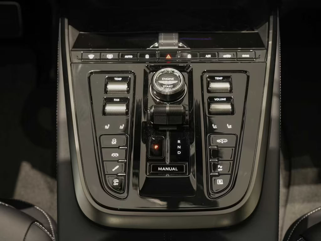 Aston Martin DBX