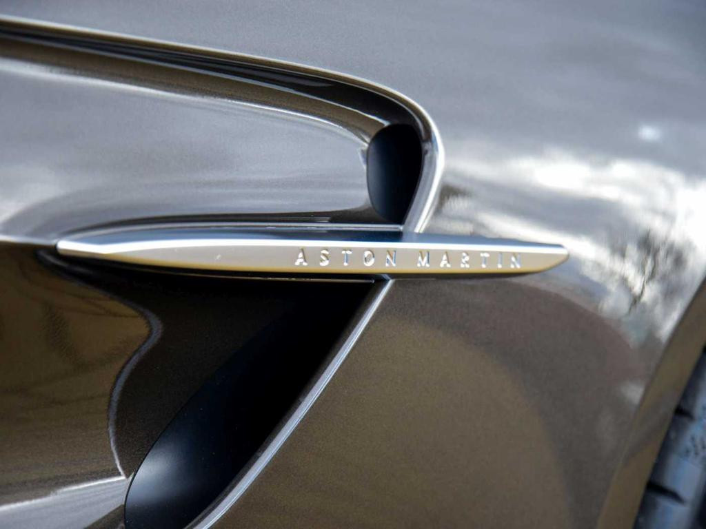 Aston Martin V8 Vantage