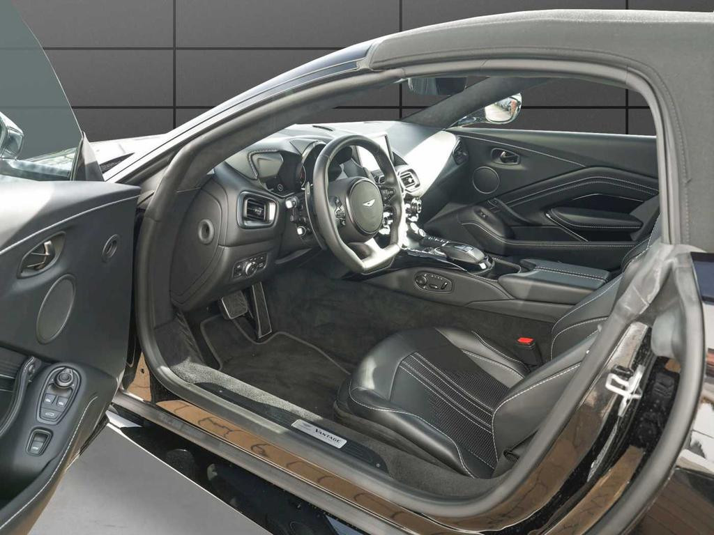 Aston Martin V8 Vantage