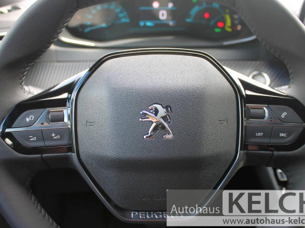Peugeot e-2008