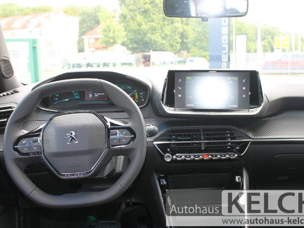Peugeot e-2008