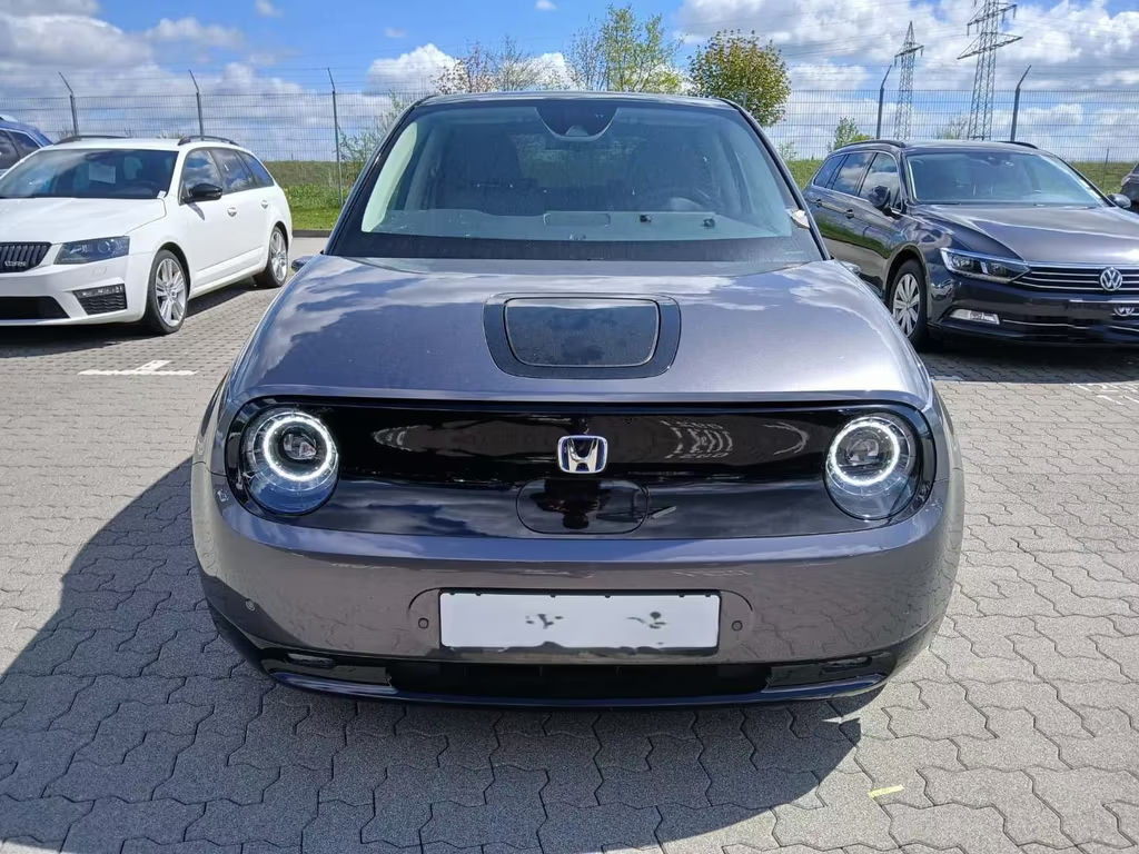 Honda e