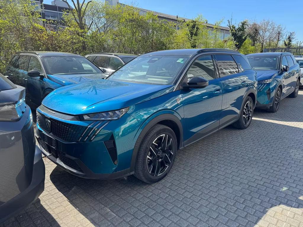 Peugeot 5008 2025 Benzine