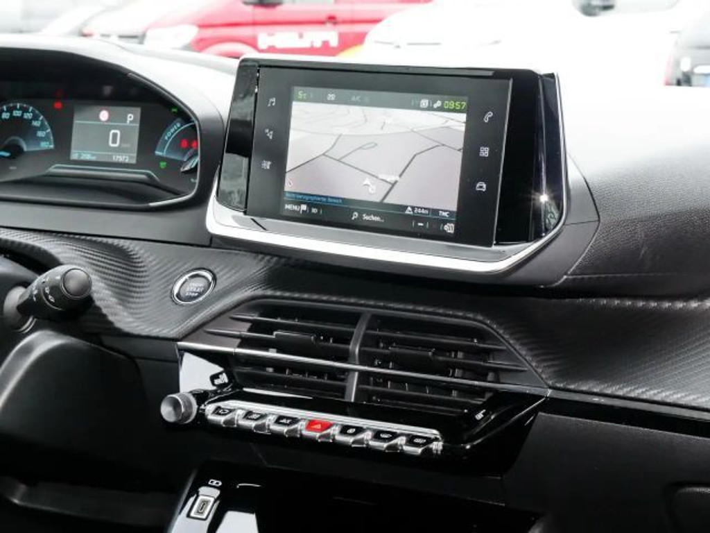 Peugeot e-2008