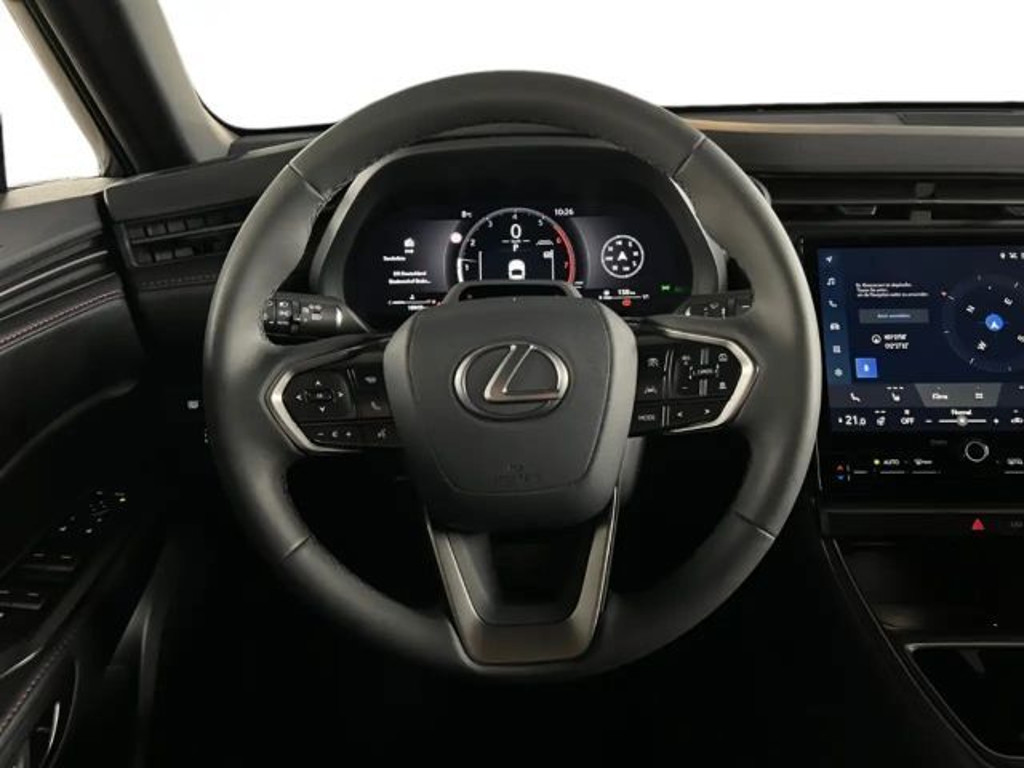 Lexus LBX