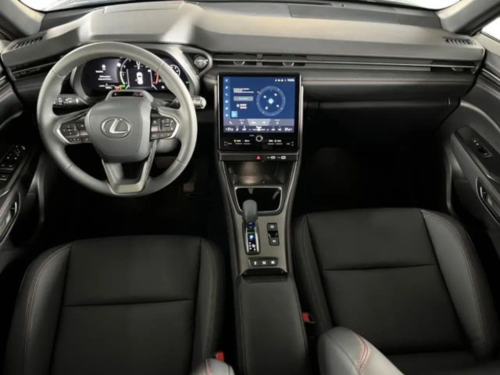 Lexus LBX