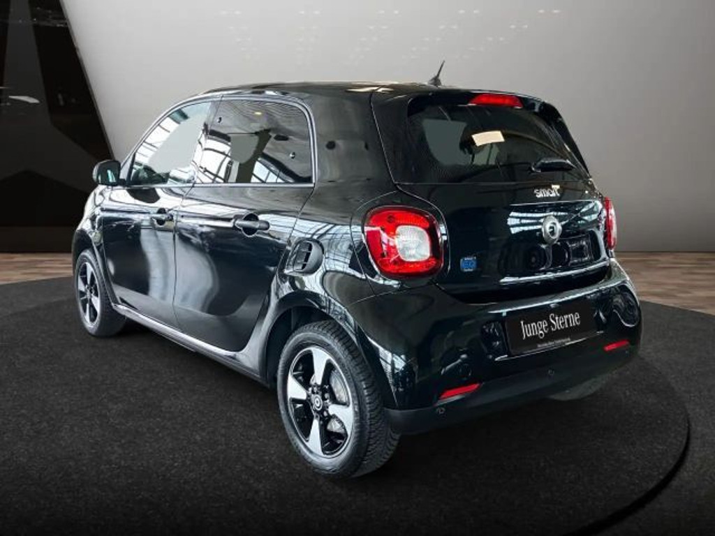 Smart EQ forfour