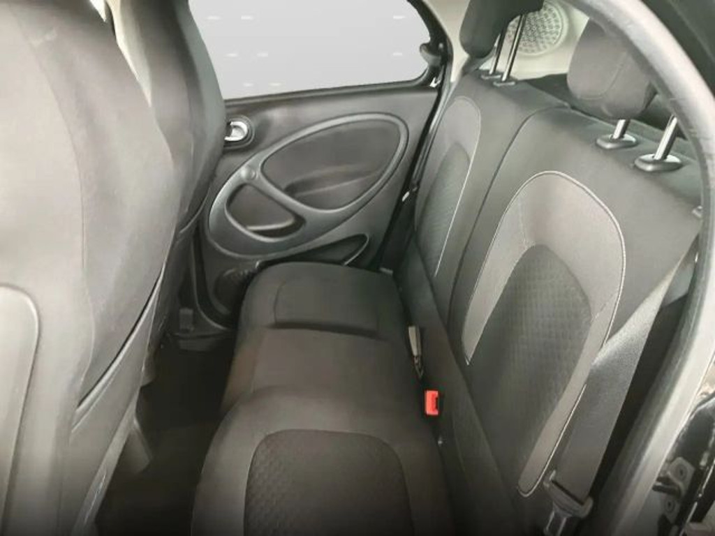 Smart EQ forfour