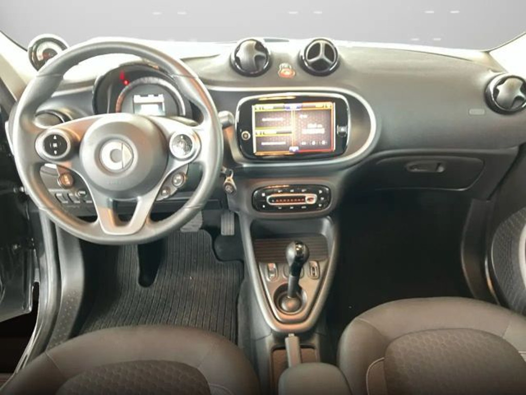 Smart EQ forfour