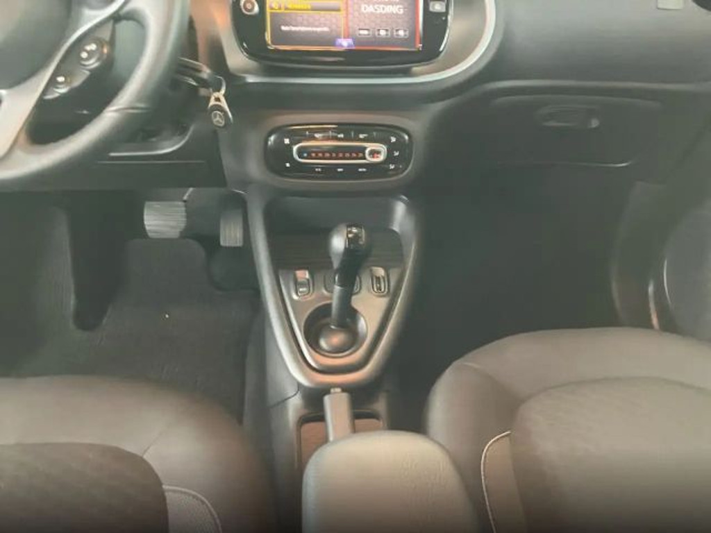 Smart EQ forfour