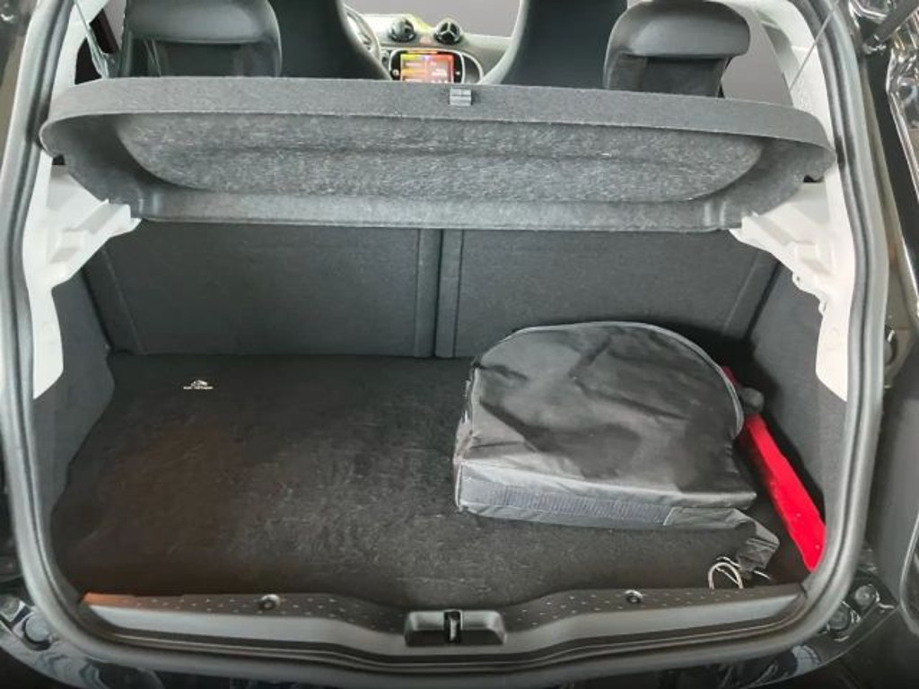 Smart EQ forfour
