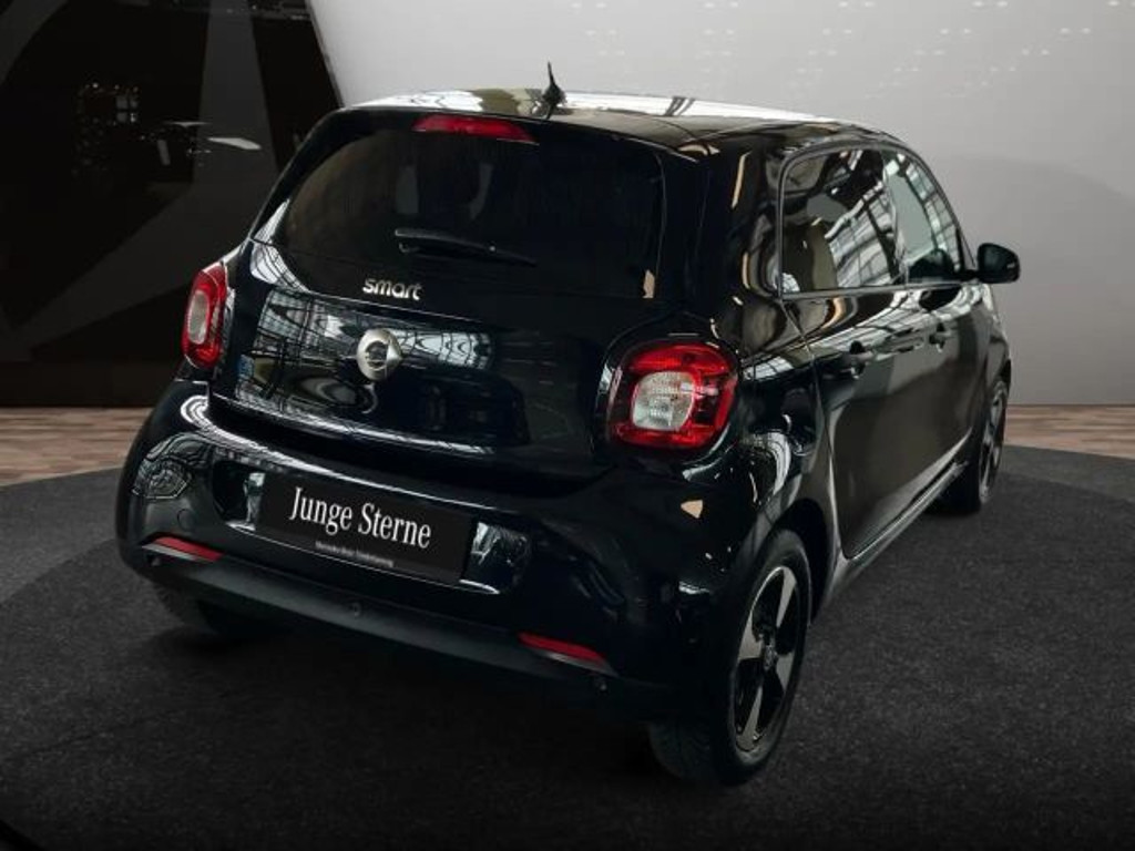 Smart EQ forfour