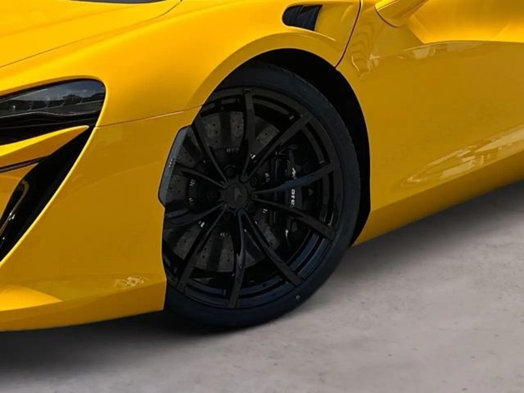 McLaren Artura