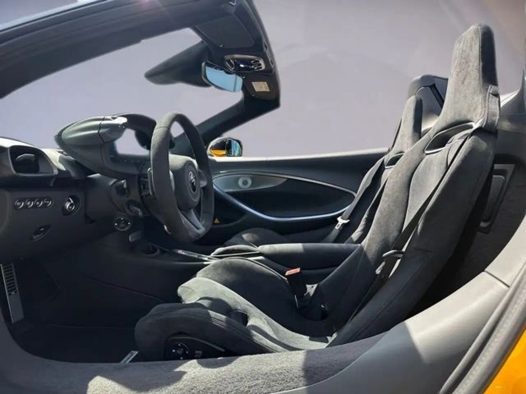 McLaren Artura