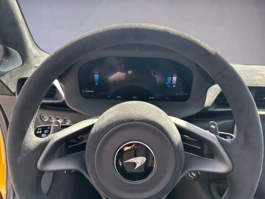 McLaren Artura