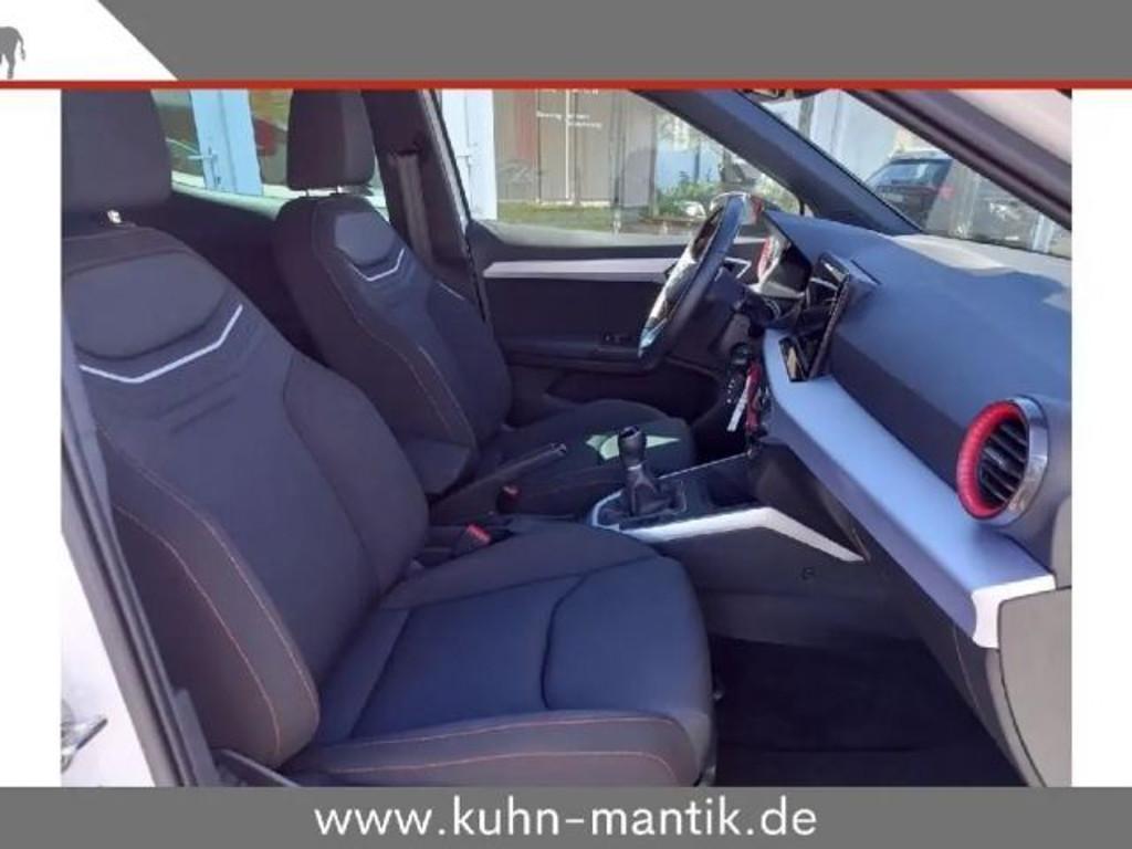 Seat Arona