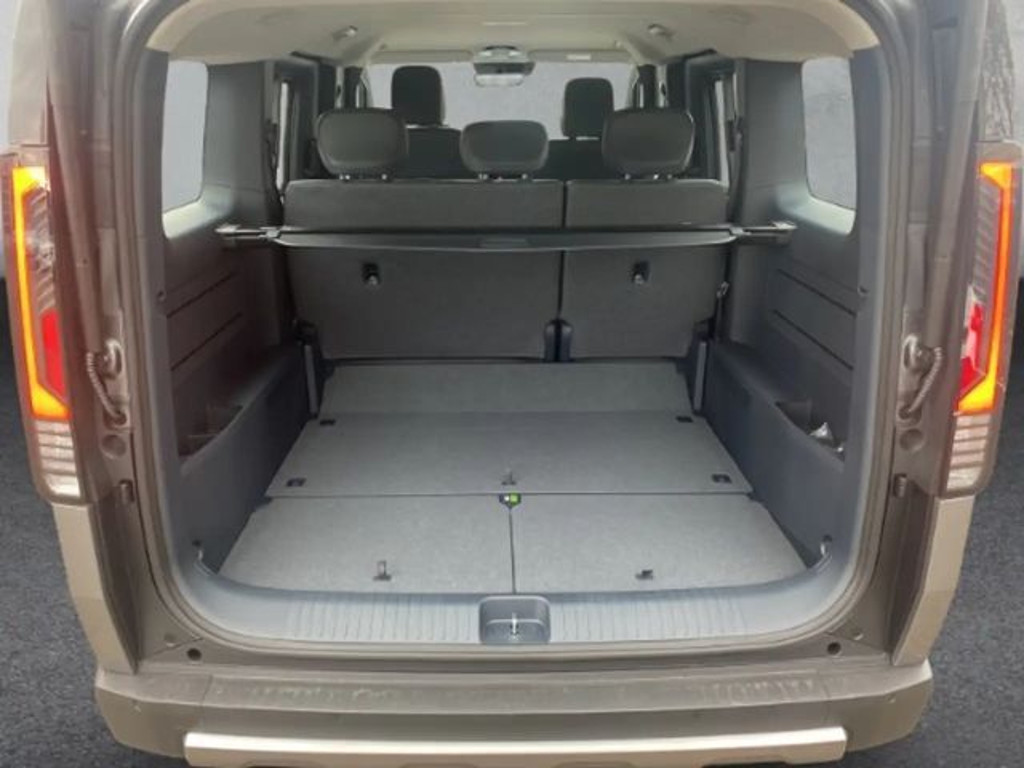 Kia PV5 Passenger