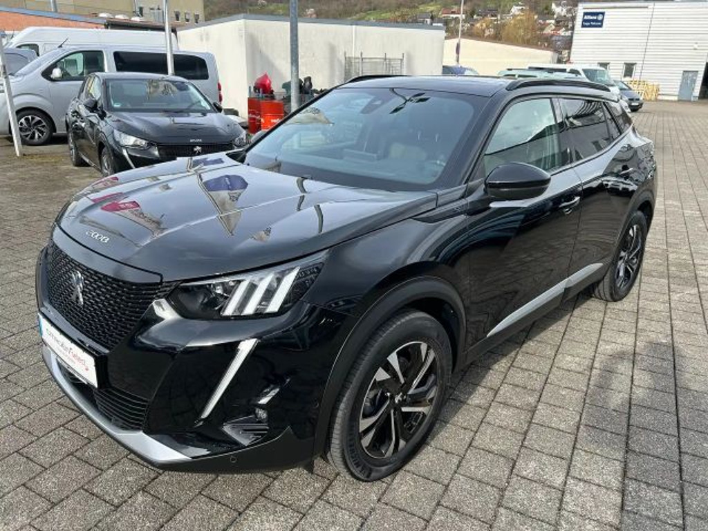 Peugeot e-2008