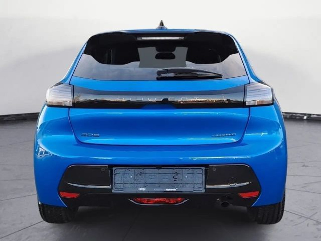 Peugeot e-208