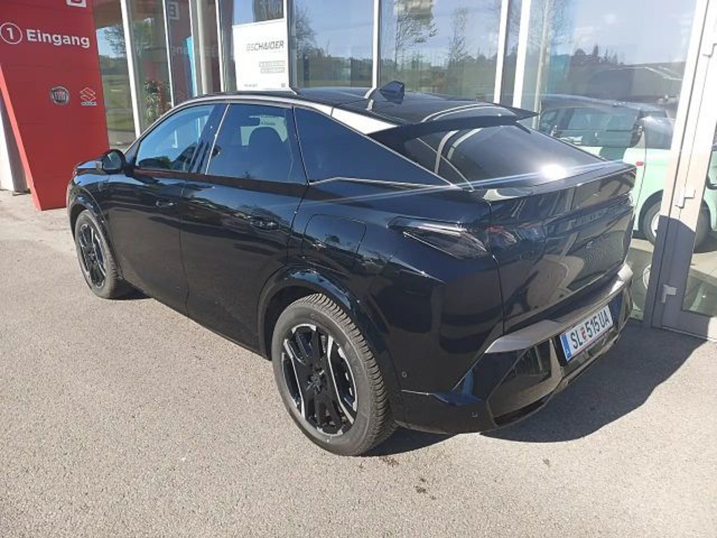 Peugeot E-3008