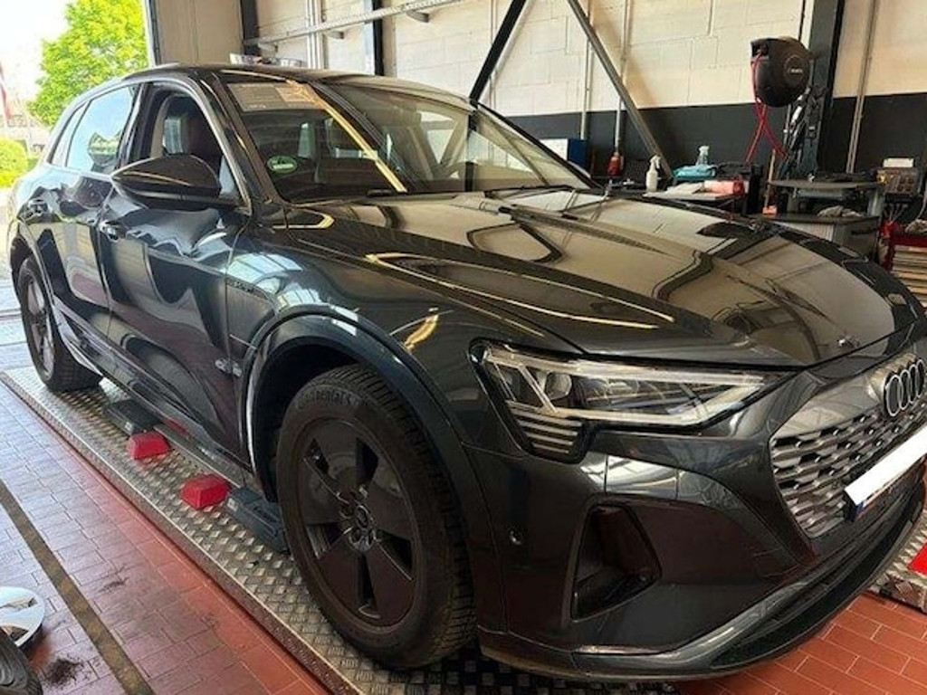 Audi Q8 e-tron