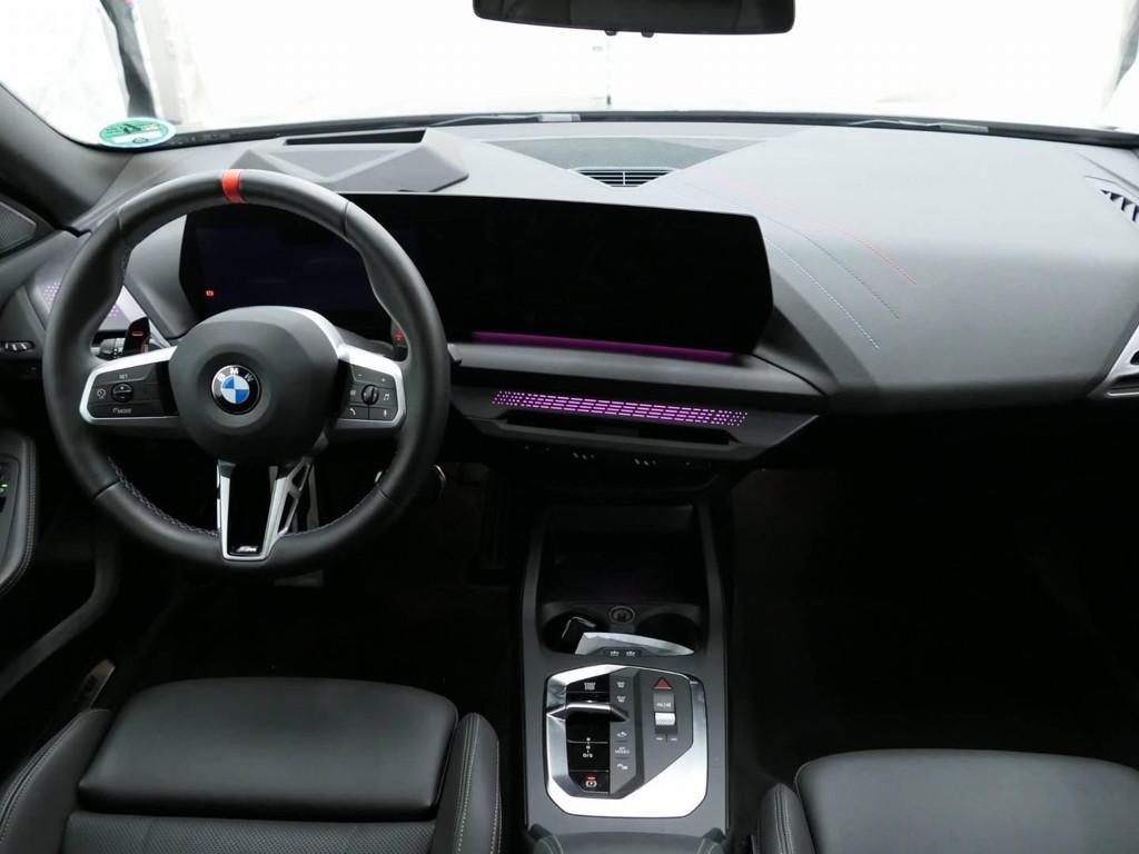 BMW M235