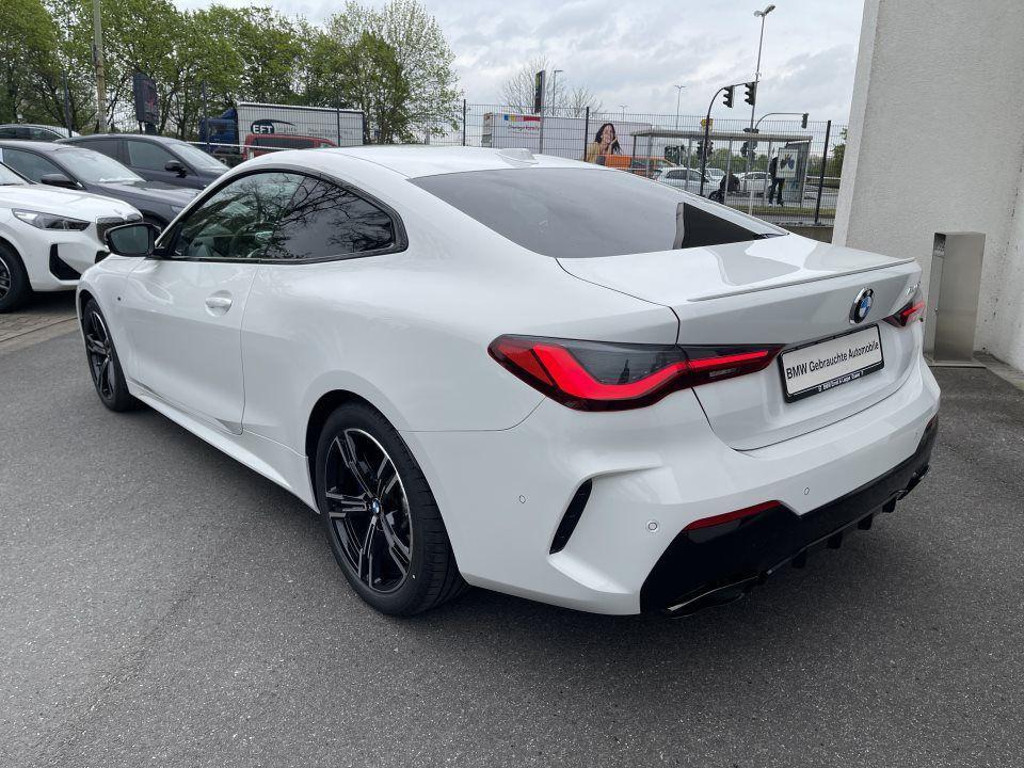 BMW M440