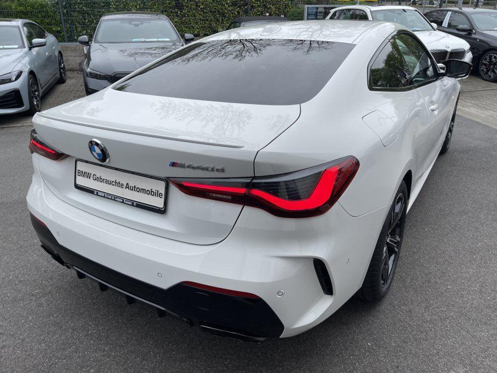 BMW M440