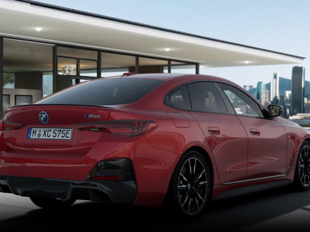 BMW i4