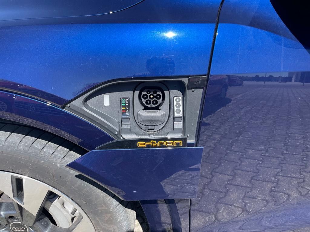 Audi e-tron