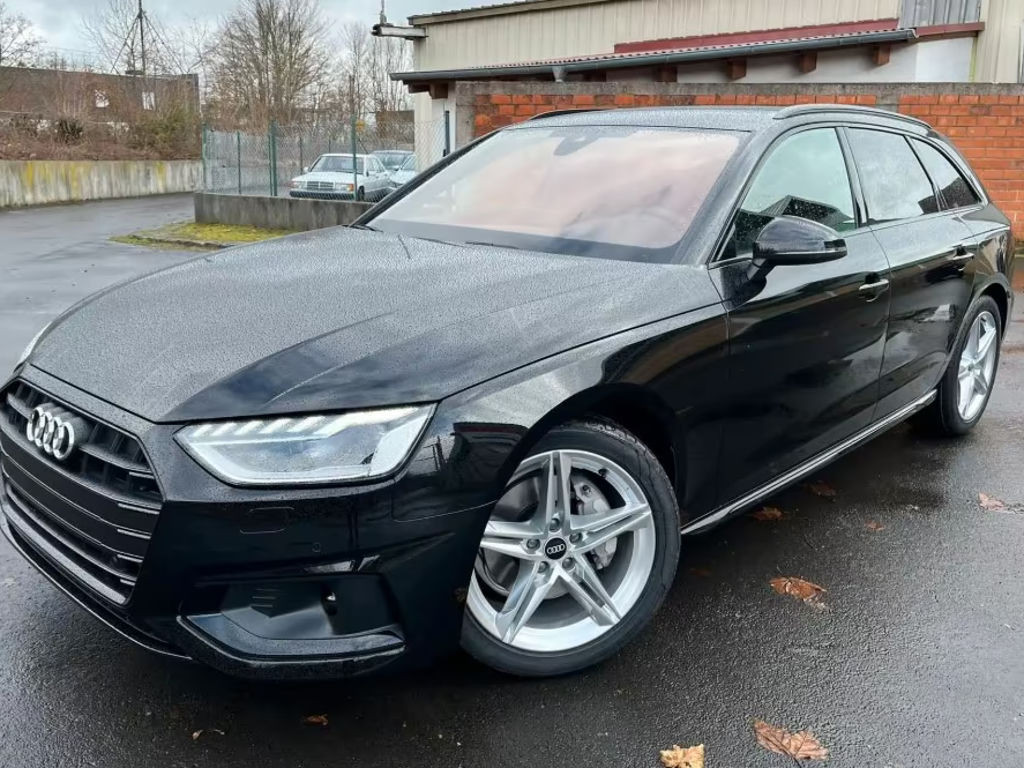 Audi A4 2023 Benzine