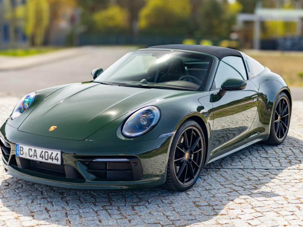 Porsche 911
