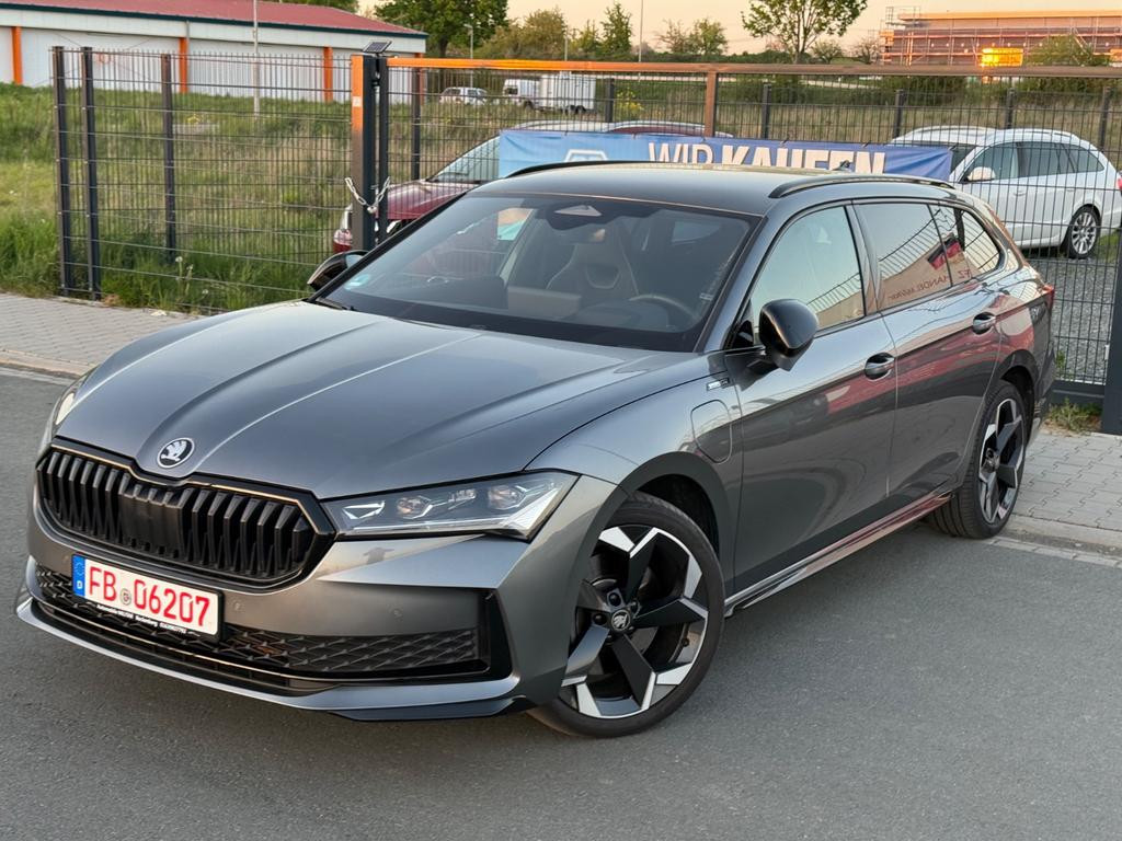 Skoda Superb 2025 Hybride Benzine