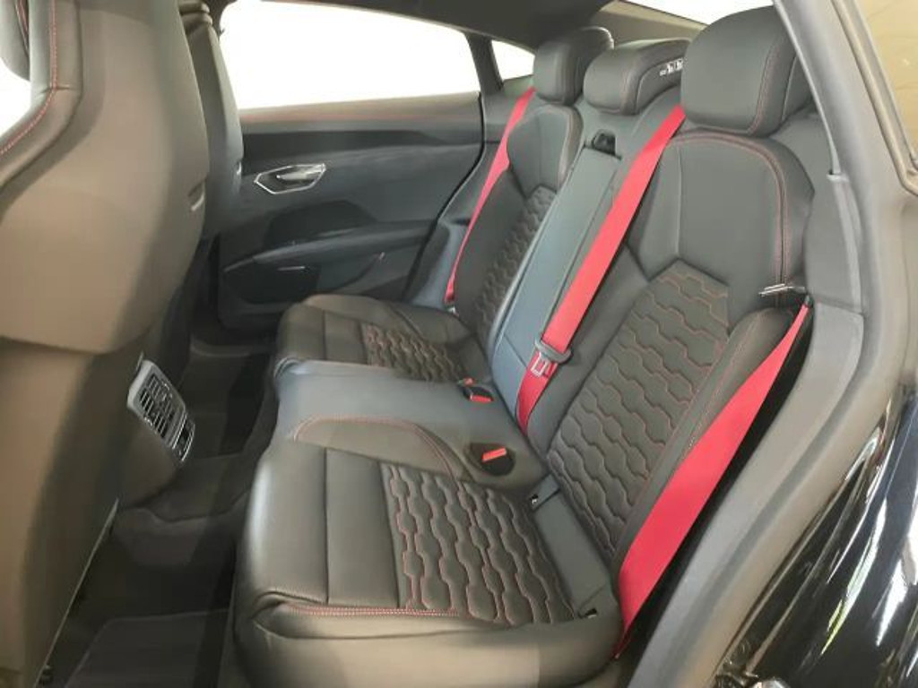 Audi RS e-tron GT