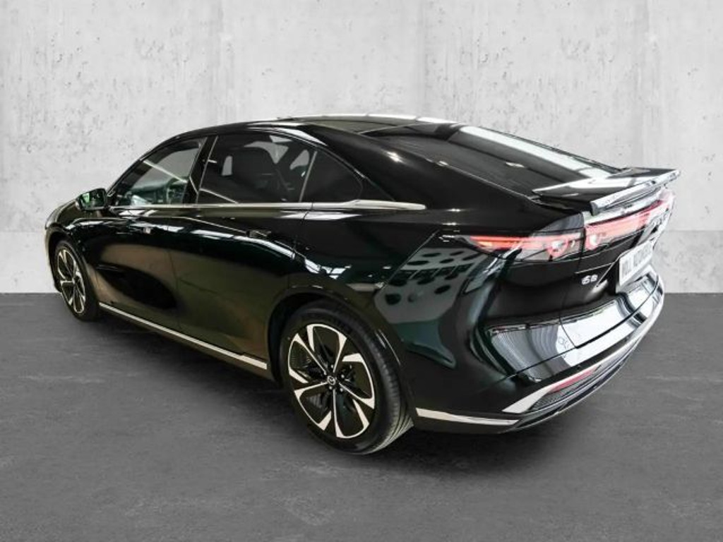 Mazda 6e