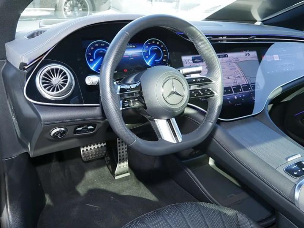 Mercedes-Benz EQS