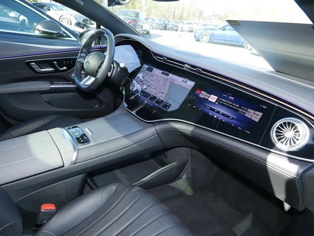 Mercedes-Benz EQS
