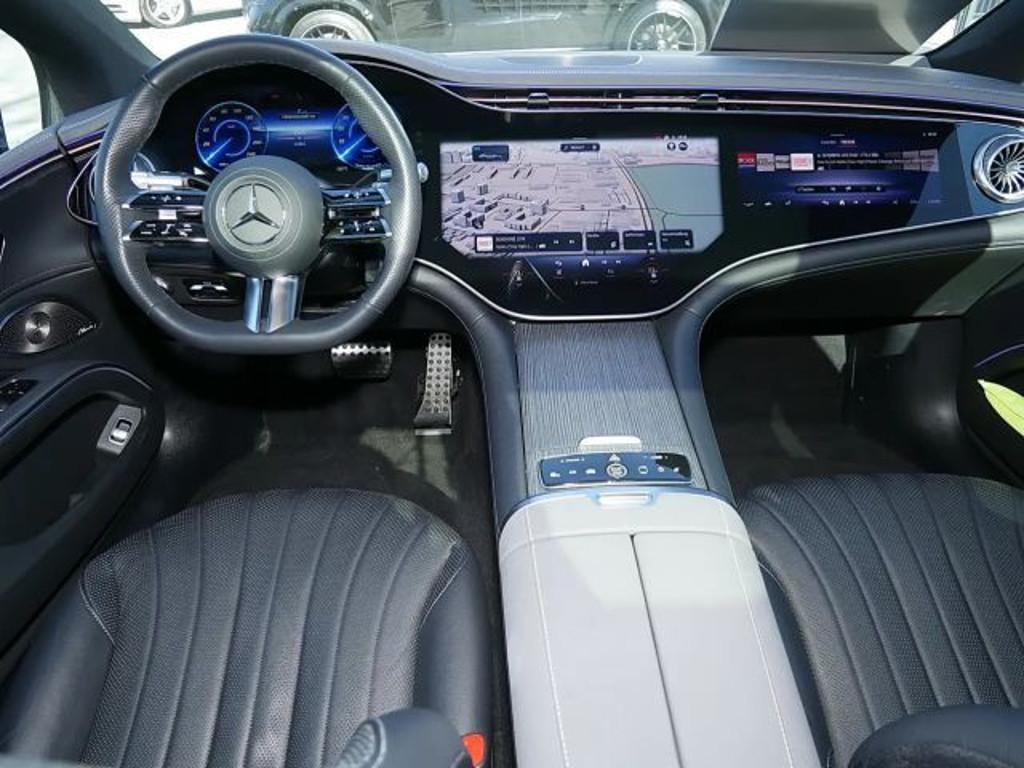 Mercedes-Benz EQS