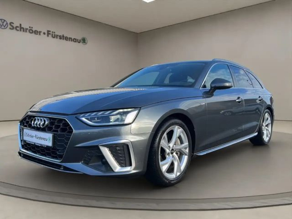 Audi A4 2022 Benzine