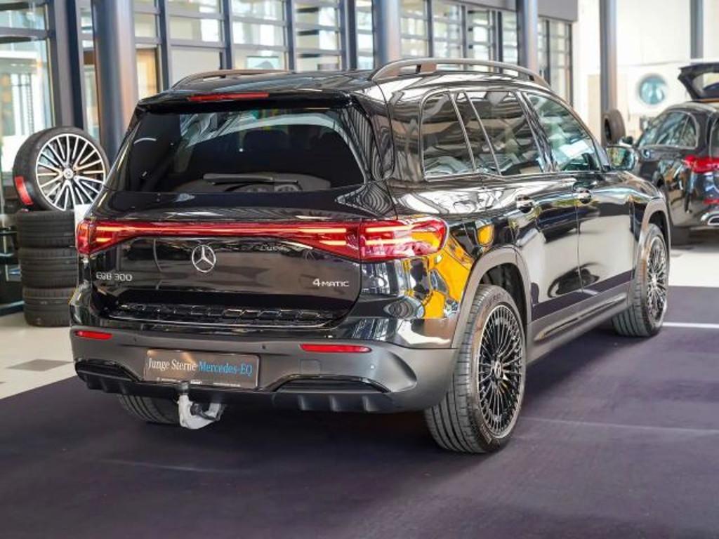 Mercedes-Benz EQB