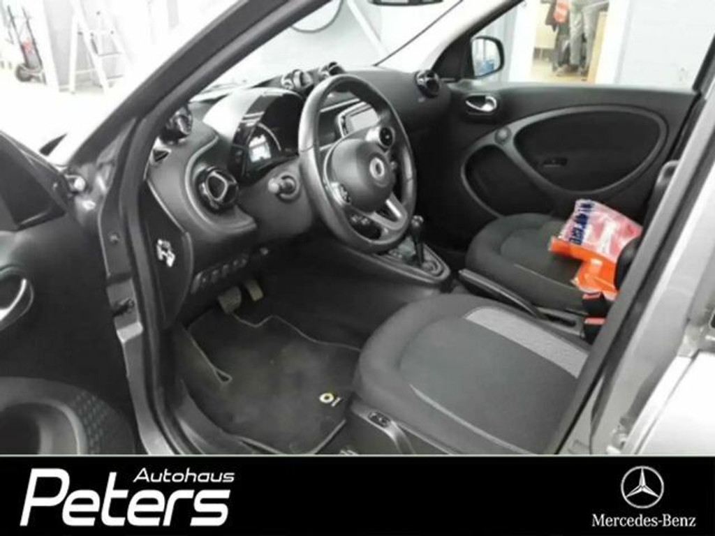 Smart EQ forfour