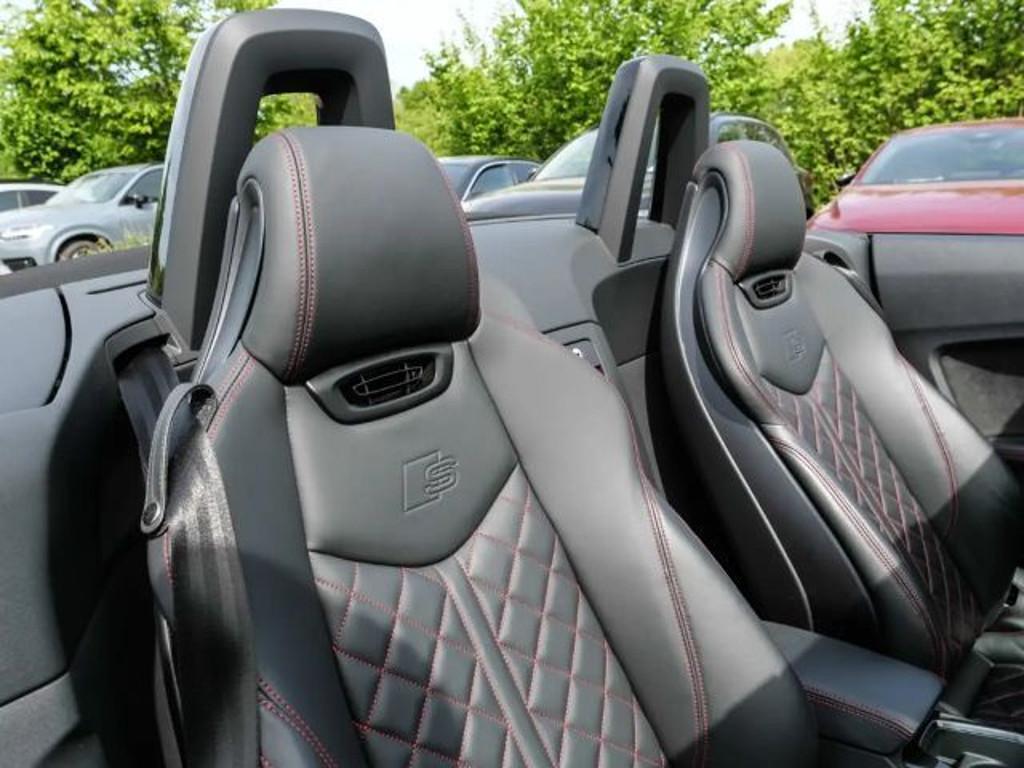 Audi TTS